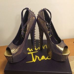 London Trash Sexy Super High Heels Size 6.5